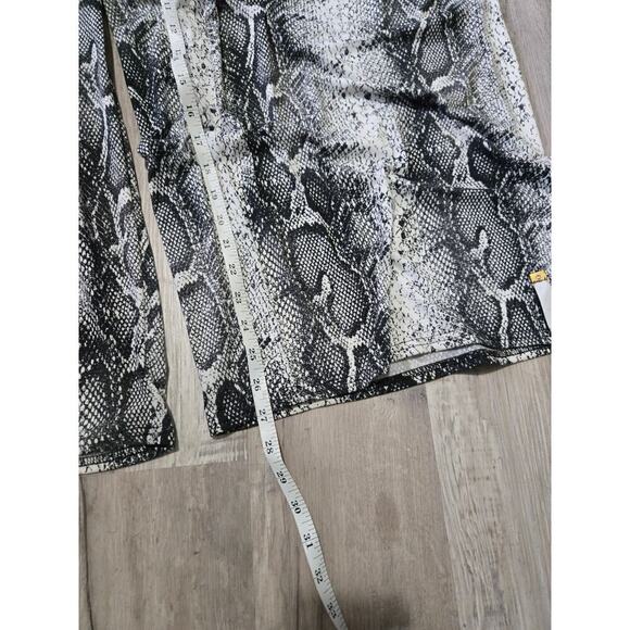 Goddess Wide Leg Pants Size 1X Snake Print Gray White Loose Fit Palazzo Poplin - Picture 12 of 12